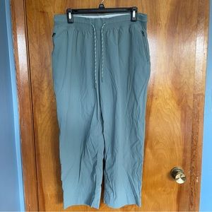 Casual cropped Athleta pants